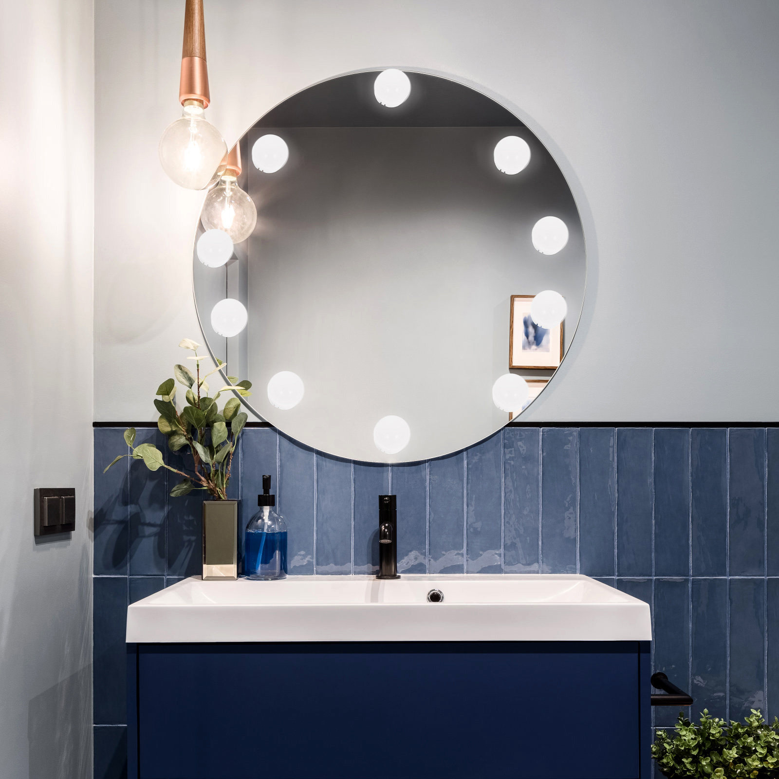 Светодиодная лампа для зеркала – обзор и цена Dressing Table Vanity With Lighted Mirror